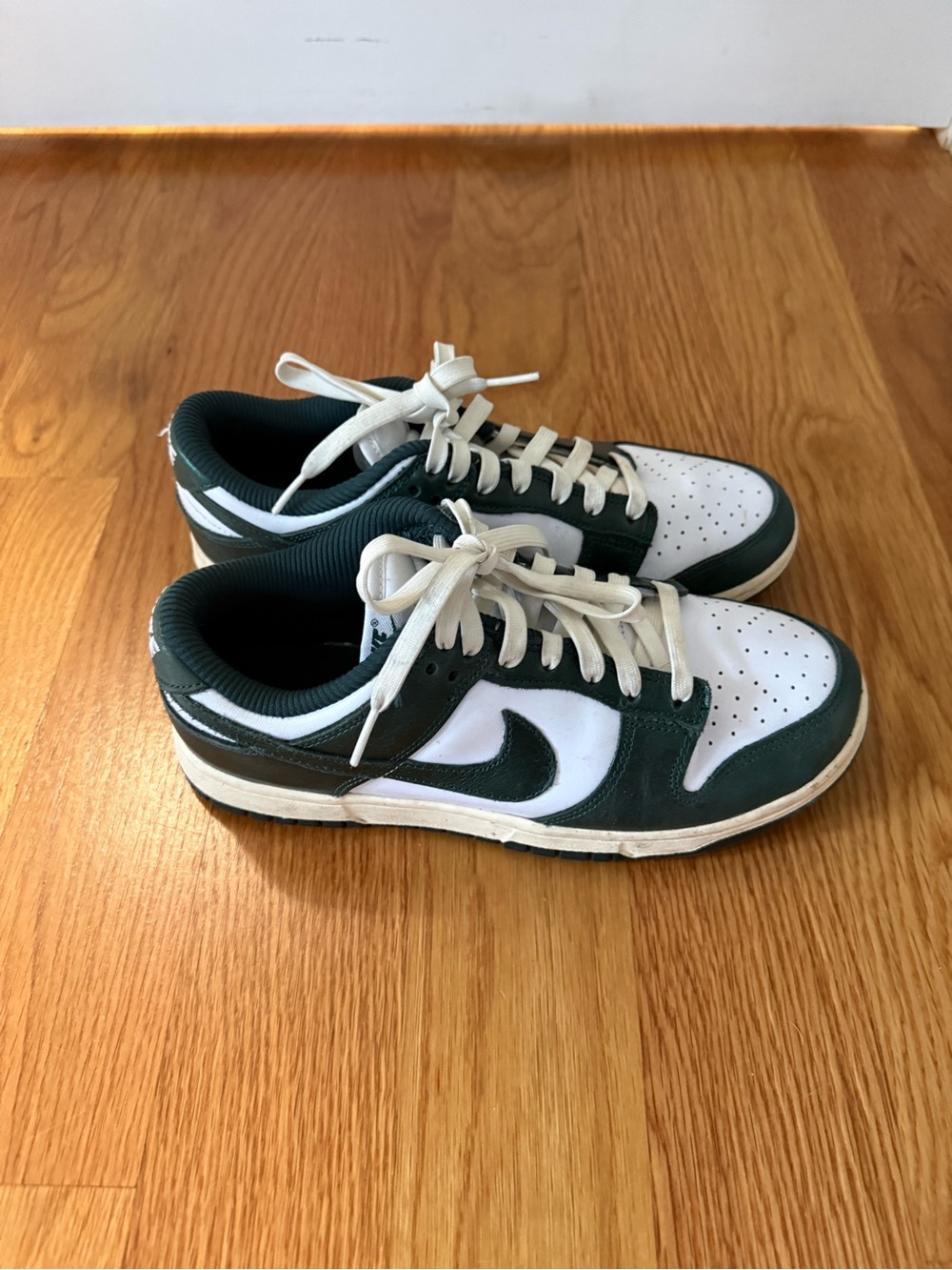 Nike Dunks vintage Michigan green
